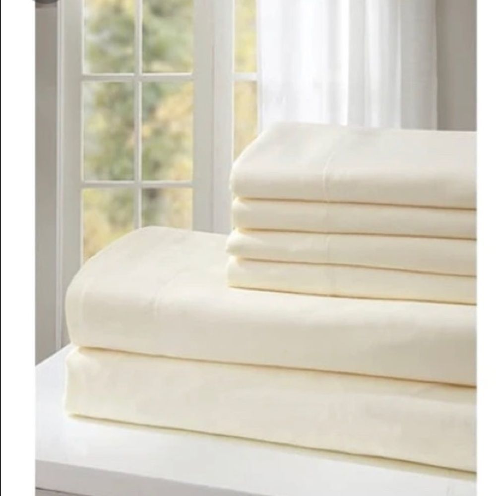 NWT New bedding sheets set 6 pc Allergen Free SOFT